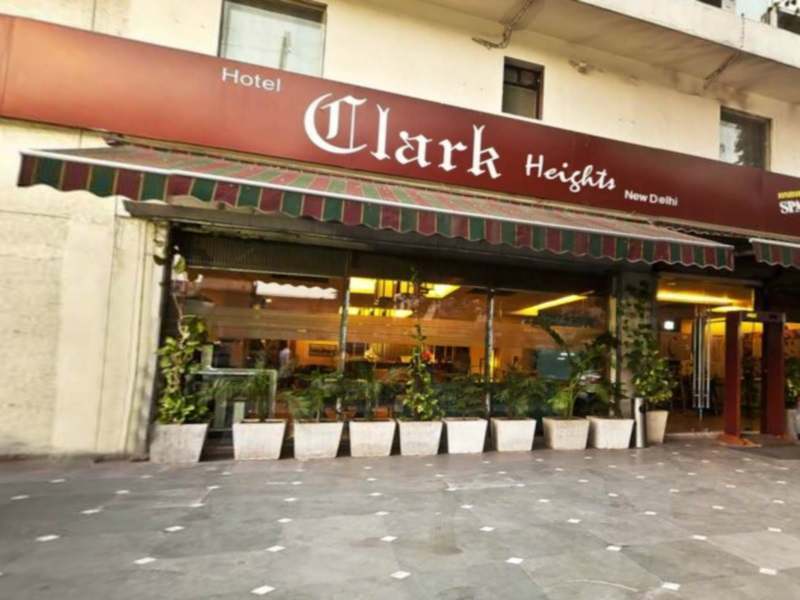 Hotel Clark Heights Нью-Дели Экстерьер фото