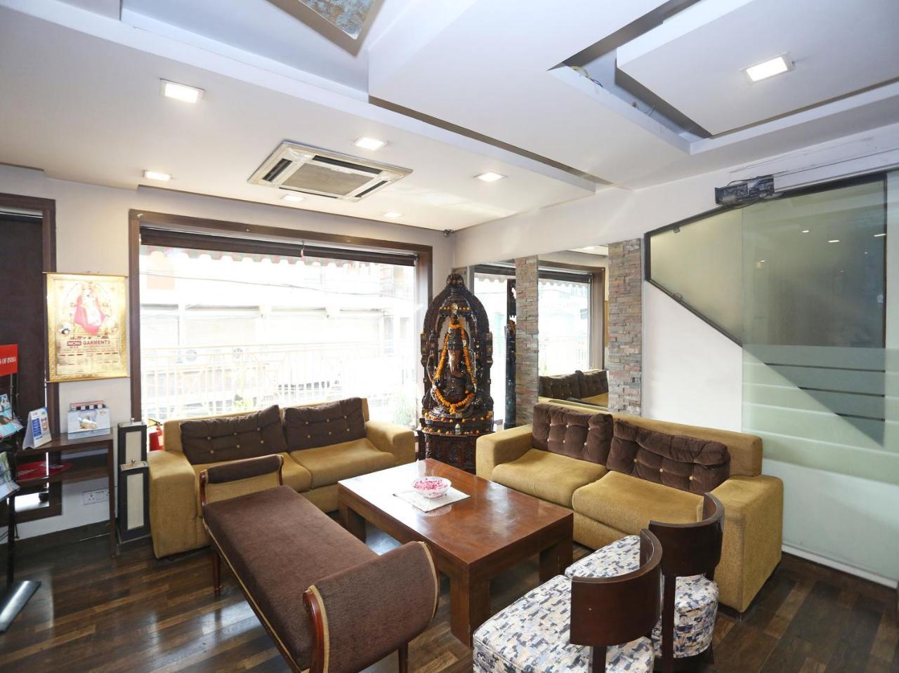 Hotel Clark Heights Нью-Дели Экстерьер фото